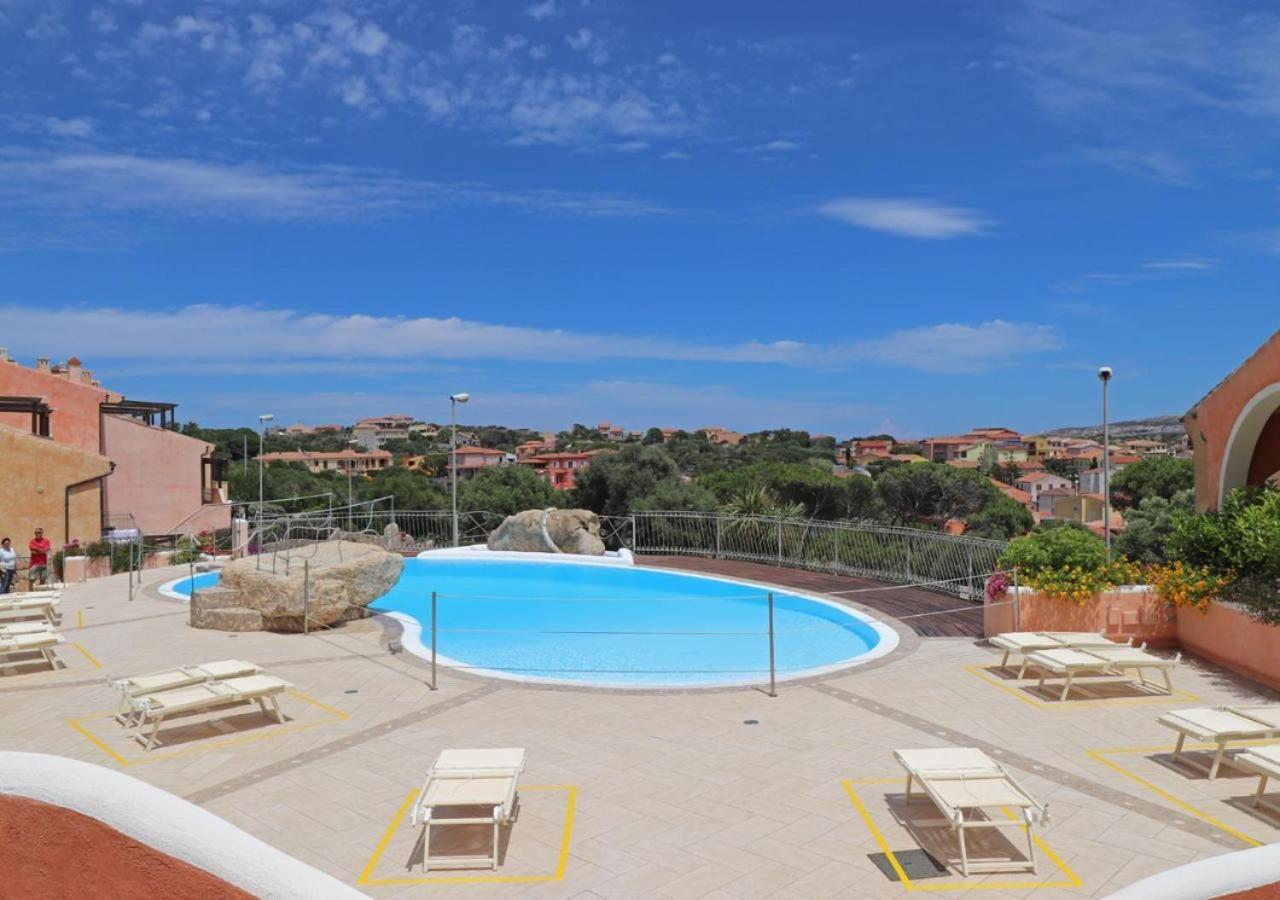 Residence Borgo Punta Villa La Maddalena  Buitenkant foto