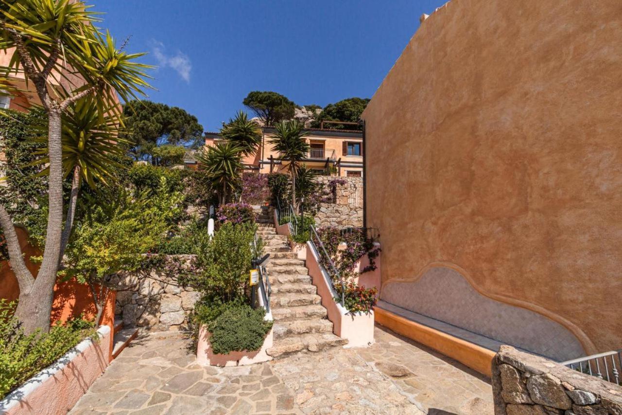Residence Borgo Punta Villa La Maddalena  Buitenkant foto
