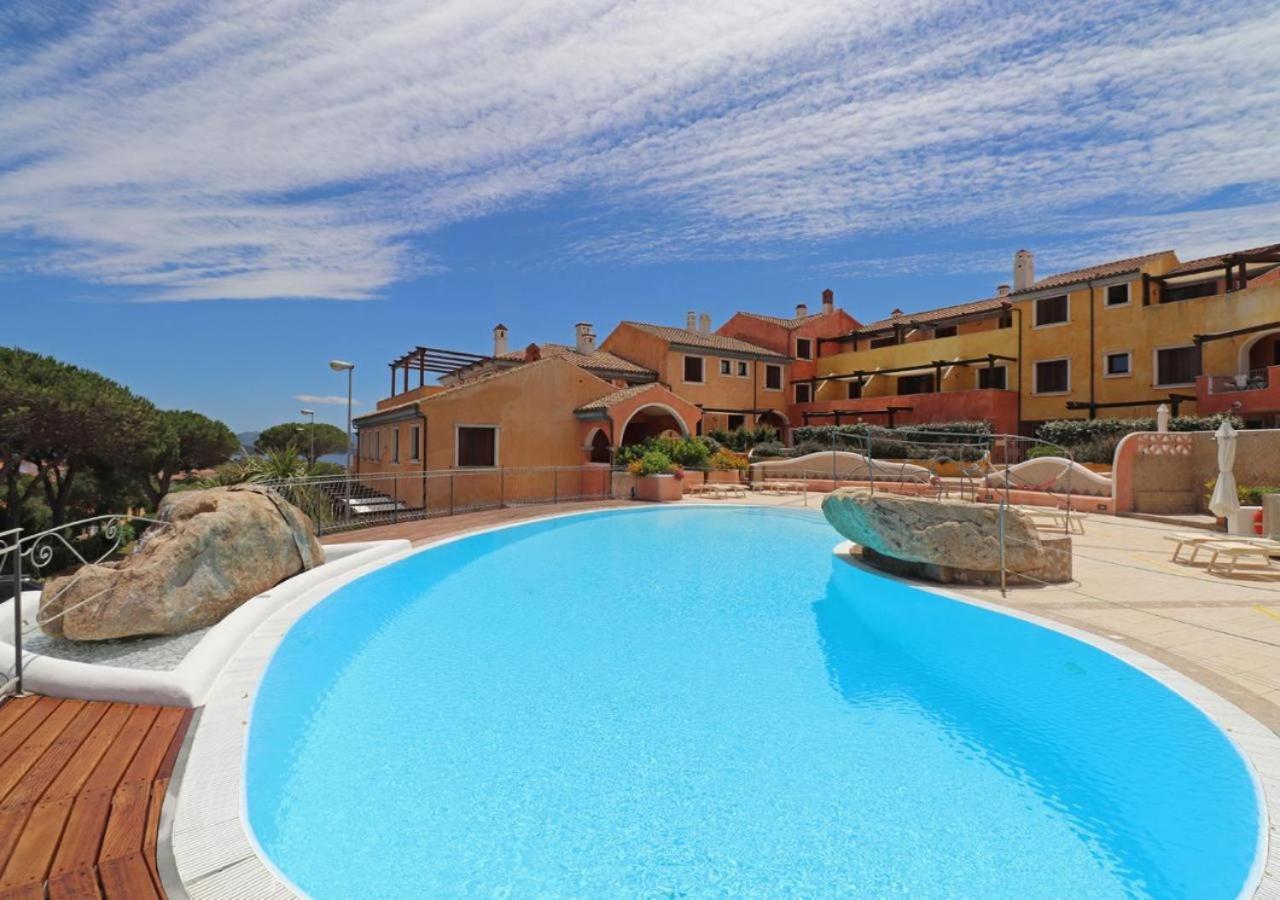 Residence Borgo Punta Villa La Maddalena  Buitenkant foto