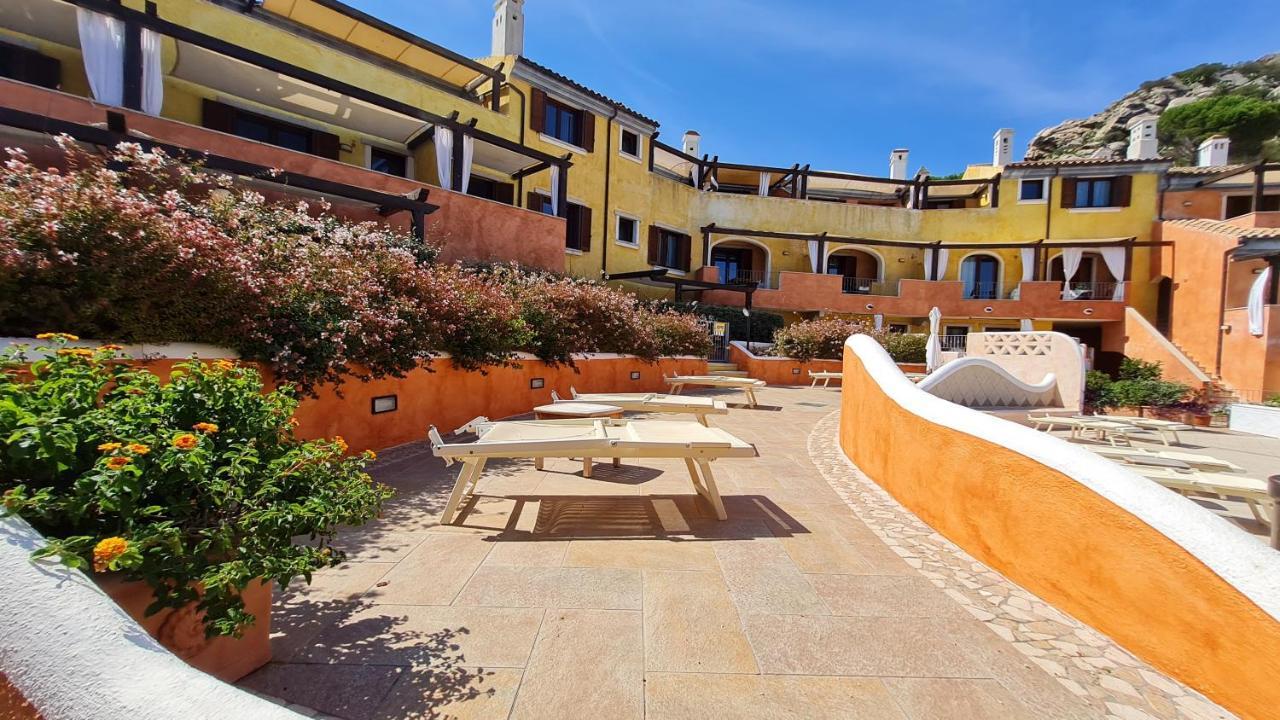Residence Borgo Punta Villa La Maddalena  Buitenkant foto
