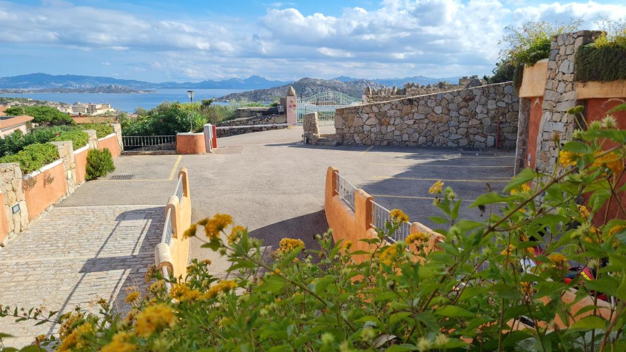 Residence Borgo Punta Villa La Maddalena  Buitenkant foto