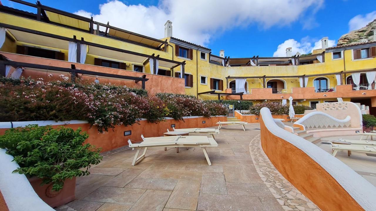 Residence Borgo Punta Villa La Maddalena  Buitenkant foto