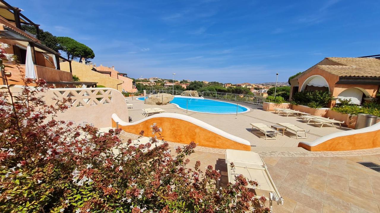 Residence Borgo Punta Villa La Maddalena  Buitenkant foto