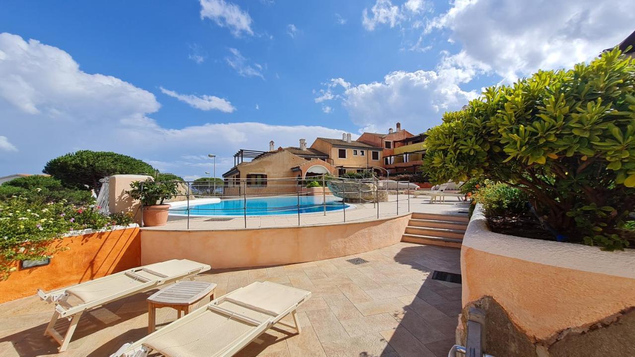 Residence Borgo Punta Villa La Maddalena  Buitenkant foto